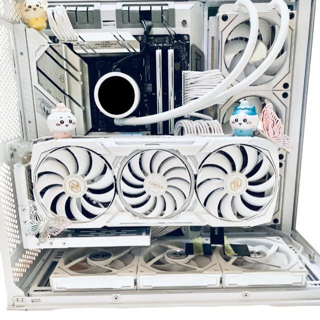 �yLianli ���zRyzen9 9950X3D DDR5 32GB SSD2TB ����  �� PC�{��/���Ӌ@��� 