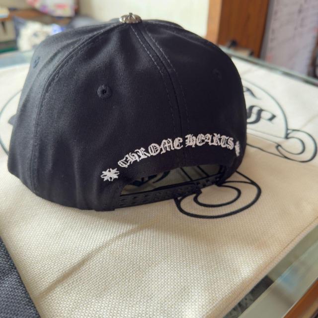 CHROME HEARTS クロムハーツ CHロゴ クロスボール スナップバック キャップ 帽子 ブラック < ブランド CHROME HEARTS クロムハーツ CHロゴ クロスボール スナップバック キャップ 帽子 ブラック < ブランドの