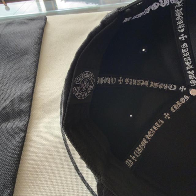 CHROME HEARTS クロムハーツ CHロゴ クロスボール スナップバック キャップ 帽子 ブラック < ブランド CHROME HEARTS クロムハーツ CHロゴ クロスボール スナップバック キャップ 帽子 ブラック < ブランドの