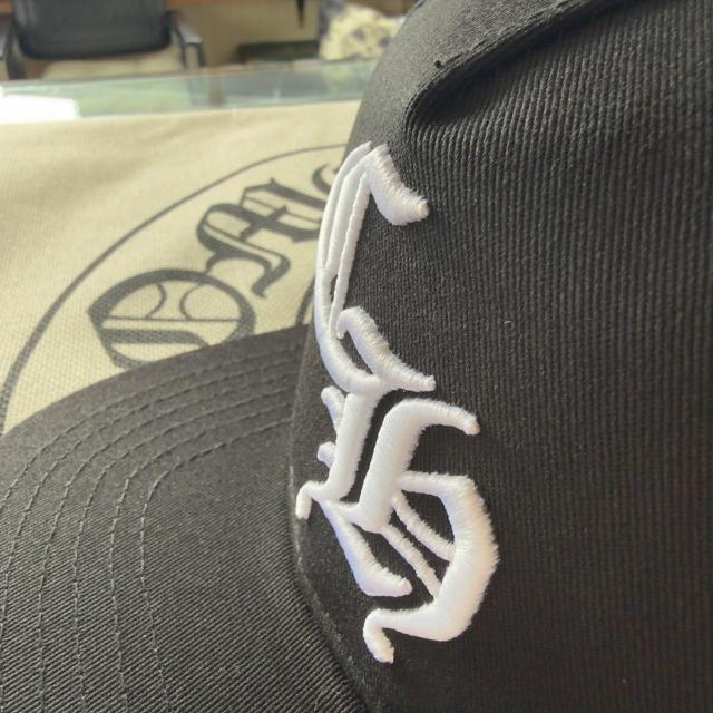 CHROME HEARTS クロムハーツ CHロゴ クロスボール スナップバック キャップ 帽子 ブラック < ブランド CHROME HEARTS クロムハーツ CHロゴ クロスボール スナップバック キャップ 帽子 ブラック < ブランドの