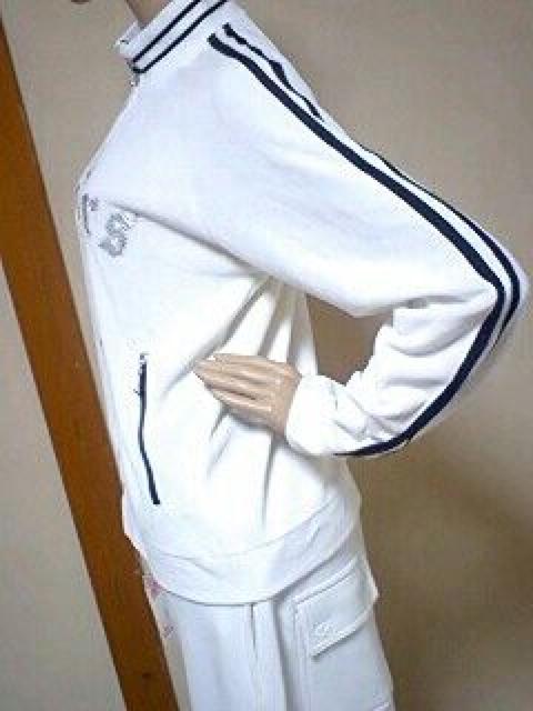 カッコイイ〜(*´艸`)デカロゴ†ベロアブルゾン†ローギャルB系 < 女性ファッション  カッコイイ〜(*´艸`)デカロゴ†ベロアブルゾン†ローギャルB系 < 女性ファッションの