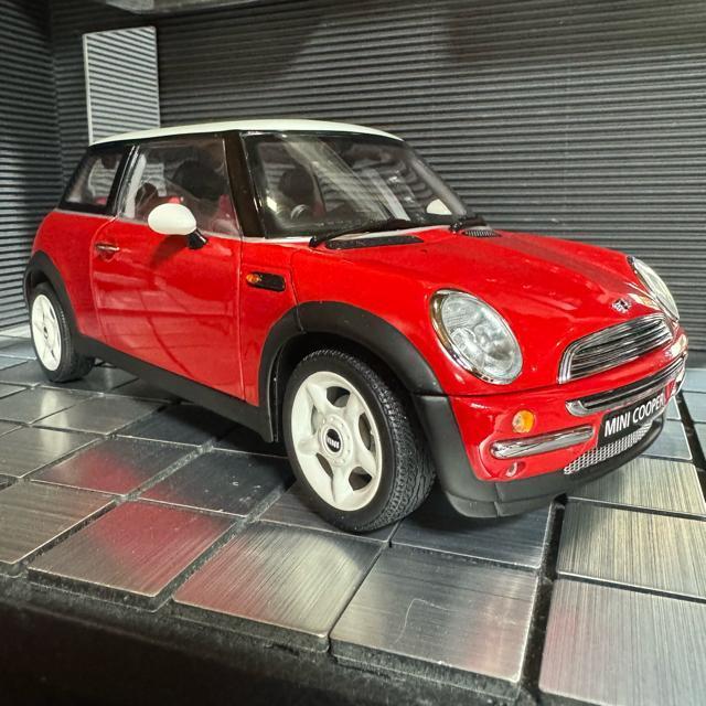 絶版未展示品 京商 1/18 MINI ミニ クーパー レッド < ホビー  絶版未展示品 京商 1/18 MINI ミニ クーパー レッド  < ホビーの