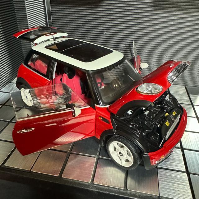 絶版未展示品 京商 1/18 MINI ミニ クーパー レッド < ホビー  絶版未展示品 京商 1/18 MINI ミニ クーパー レッド < ホビーの