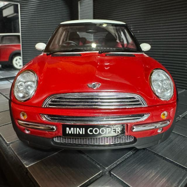 絶版未展示品 京商 1/18 MINI ミニ クーパー レッド < ホビー  絶版未展示品 京商 1/18 MINI ミニ クーパー レッド < ホビーの