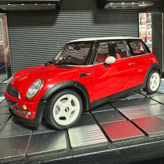 絶版未展示品 京商 1/18 MINI ミニ クーパー レッド < ホビー  絶版未展示品 京商 1/18 MINI ミニ クーパー レッド < ホビーの