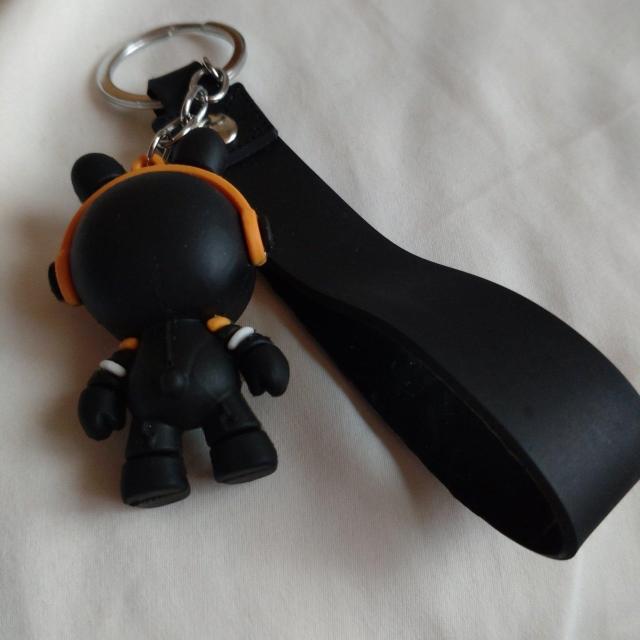 AEXPLOREFUTURE܃o[XgbvL[z_[