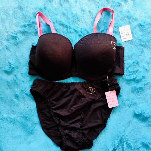 エロ可愛ッ.。。F80×LLラインストーン付。。。。モールドカップブラジャー&ショーツセット。。グラマー大きいサイズブラック黒 < 女性ファッション  エロ可愛ッ.。。F80×LLラインストーン付。。。。モールドカップブラジャー&ショーツセット。。グラマー大きいサイズブラック黒  < 女性ファッションの