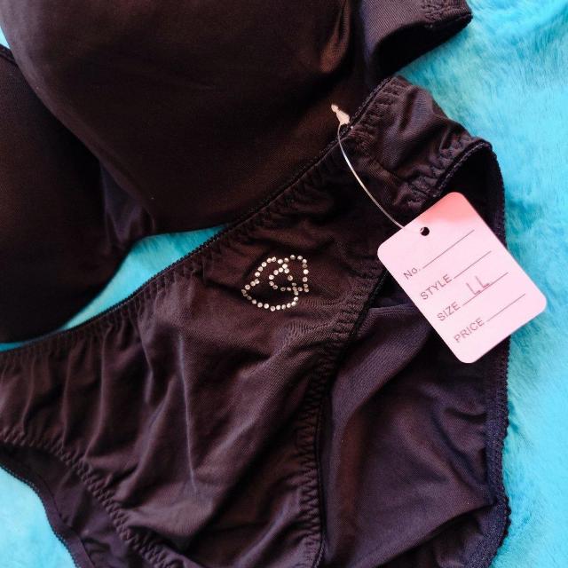 エロ可愛ッ.。。F80×LLラインストーン付。。。。モールドカップブラジャー&ショーツセット。。グラマー大きいサイズブラック黒 < 女性ファッション  エロ可愛ッ.。。F80×LLラインストーン付。。。。モールドカップブラジャー&ショーツセット。。グラマー大きいサイズブラック黒 < 女性ファッションの