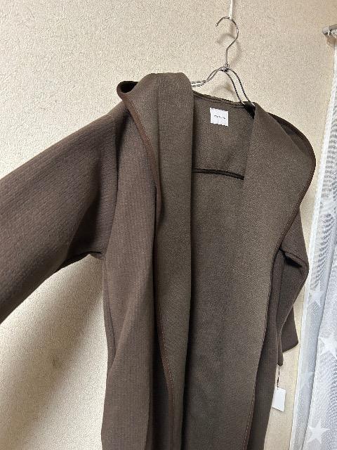 新品タグ付きDOUX ARCHIVES★ウール30%フード付きロングコート < ブランド  新品タグ付きDOUX ARCHIVES★ウール30%フード付きロングコート < ブランドの