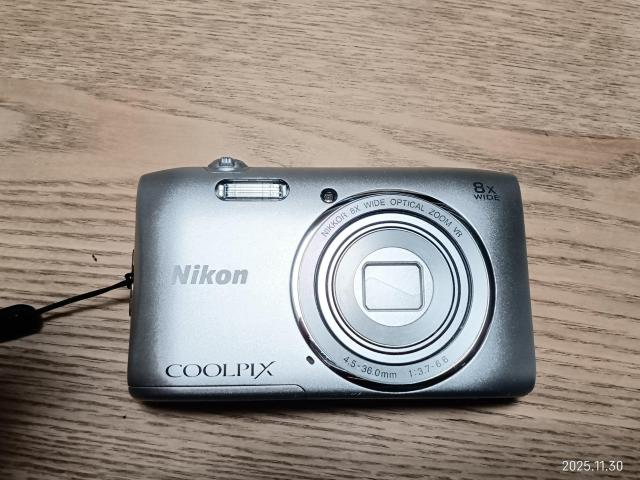 Nikon COOLPIX S3600 fW^J   Ɠd/AV 