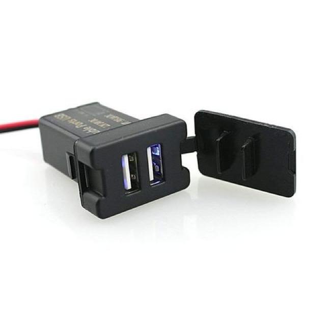 電源ソケット USBポート2 USB接続通信パネル トヨタ車系 < 自動車/バイク 電源ソケット USBポート2 USB接続通信パネル トヨタ車系 < 自動車/バイク