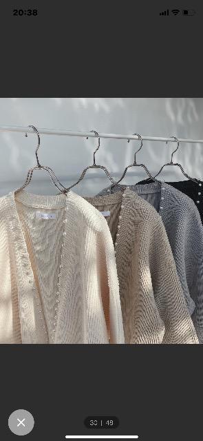 最終セール アズノウアズ パール付きふんわりあぜ編み羽織りカーディガン 美品 < ブランド 最終セール アズノウアズ パール付きふんわりあぜ編み羽織りカーディガン 美品 < ブランドの