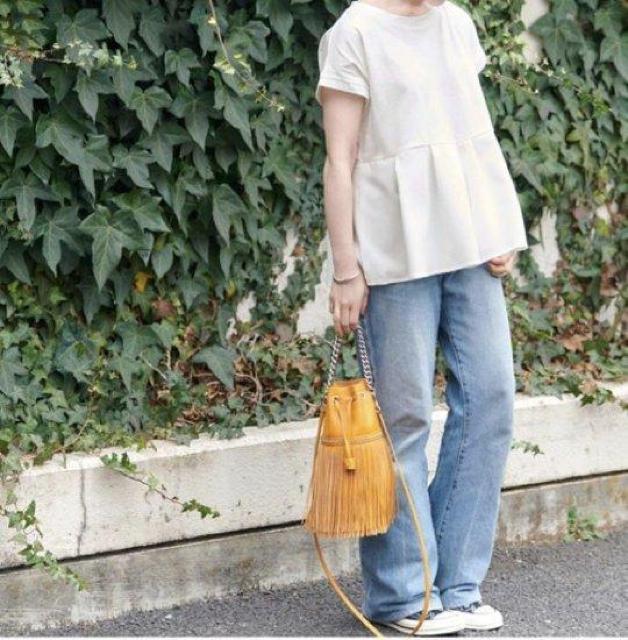 異素材切り替えフレンチスリーブフレアトップス ホワイト M < 女性ファッション  異素材切り替えフレンチスリーブフレアトップス ホワイト M < 女性ファッションの