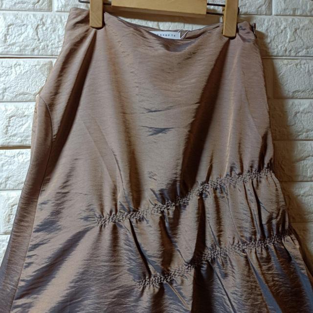 THE SHOP TK★新品★オーロラロングスカート/ゴールド系 < 女性ファッション  THE SHOP TK★新品★オーロラロングスカート/ゴールド系 < 女性ファッションの