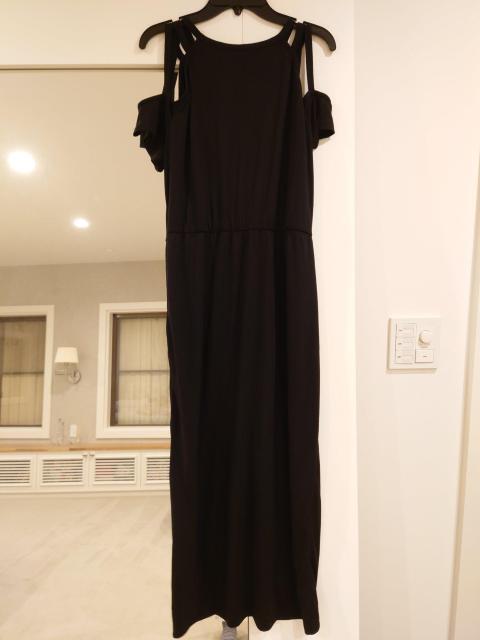 SHEIN 黒ロングワンピース 肩出し Lサイズ < 女性ファッション  SHEIN 黒ロングワンピース 肩出し Lサイズ < 女性ファッションの