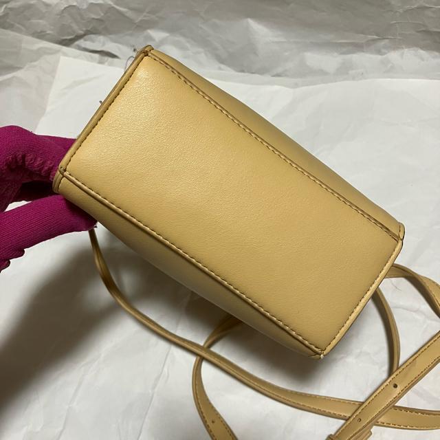 【ikka / イッカ】 スクエアミニトート & ショルダー / 2WAY < ブランド 【ikka / イッカ】 スクエアミニトート & ショルダー / 2WAY < ブランドの