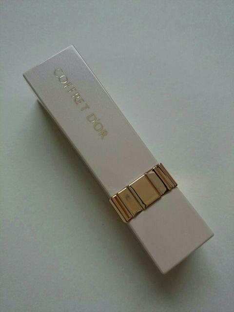 �V�i���R�t���h�[�����s���A���[�X�e�C���[�W����WN-75�� 