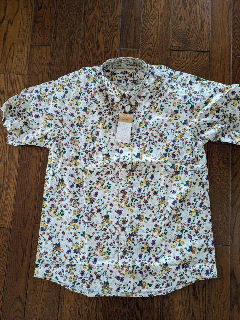 小花柄 ボタンダウンシャツ < 男性ファッション  小花柄 ボタンダウンシャツ < 男性ファッションの