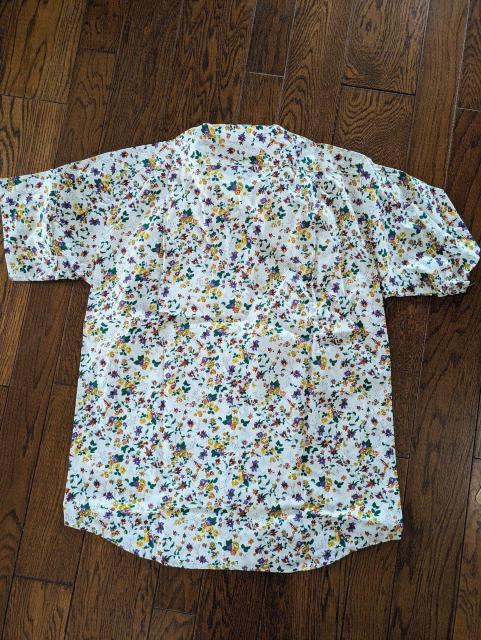 小花柄 ボタンダウンシャツ < 男性ファッション  小花柄 ボタンダウンシャツ < 男性ファッションの