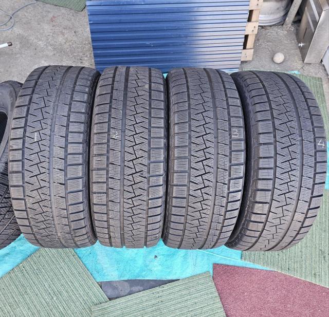 バリ溝 17インチスタッドレス タイヤ PIRELLI ICE ASIMMETRICO PLUS 215/60R17 タイヤのみ4 < 自動車/バイク バリ溝 17インチスタッドレス タイヤ PIRELLI ICE ASIMMETRICO PLUS 215/60R17 タイヤのみ4 < 自動車/バイク
