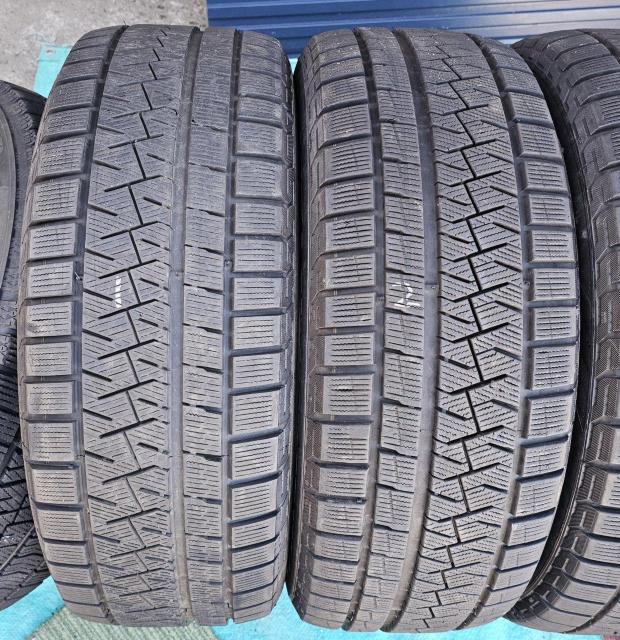 バリ溝 17インチスタッドレス タイヤ PIRELLI ICE ASIMMETRICO PLUS 215/60R17 タイヤのみ4 < 自動車/バイク バリ溝 17インチスタッドレス タイヤ PIRELLI ICE ASIMMETRICO PLUS 215/60R17 タイヤのみ4 < 自動車/バイク