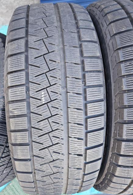 バリ溝 17インチスタッドレス タイヤ PIRELLI ICE ASIMMETRICO PLUS 215/60R17 タイヤのみ4 < 自動車/バイク バリ溝 17インチスタッドレス タイヤ PIRELLI ICE ASIMMETRICO PLUS 215/60R17 タイヤのみ4 < 自動車/バイク