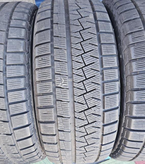 バリ溝 17インチスタッドレス タイヤ PIRELLI ICE ASIMMETRICO PLUS 215/60R17 タイヤのみ4 < 自動車/バイク バリ溝 17インチスタッドレス タイヤ PIRELLI ICE ASIMMETRICO PLUS 215/60R17 タイヤのみ4 < 自動車/バイク