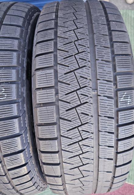 バリ溝 17インチスタッドレス タイヤ PIRELLI ICE ASIMMETRICO PLUS 215/60R17 タイヤのみ4 < 自動車/バイク バリ溝 17インチスタッドレス タイヤ PIRELLI ICE ASIMMETRICO PLUS 215/60R17 タイヤのみ4 < 自動車/バイク