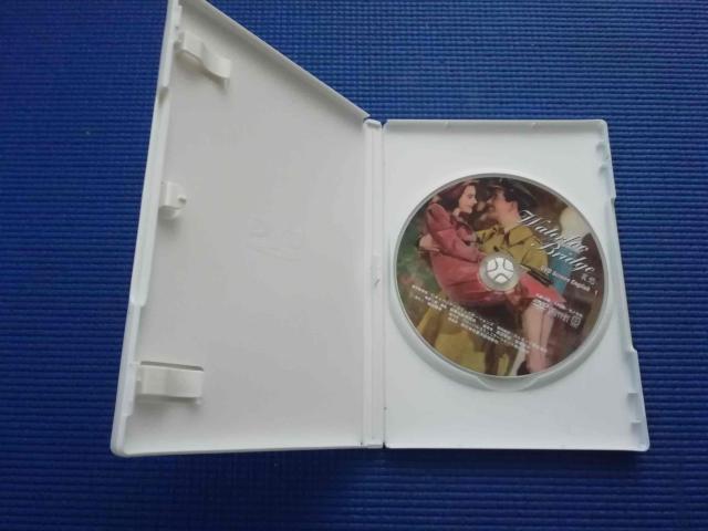 DVD D Screen English p wK@qAO  CD/DVD/rfI 