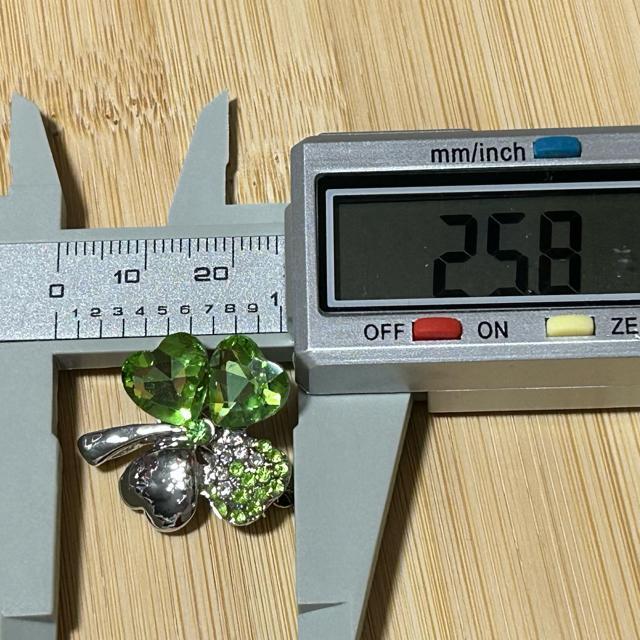 ラインストーン 四葉のクローバー デザインブローチ < 女性アクセサリー/時計 ラインストーン 四葉のクローバー デザインブローチ < 女性アクセサリー/時計の