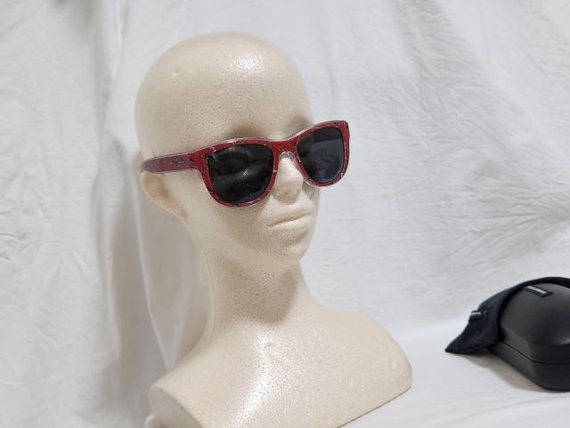 正規レア ルチェ&ガッバーナ D&G ロゴ ウェリントン ネイチャーアート mixカラーバイカラーサングラス 黒 赤 眼鏡 付属有 < ブランド  正規レア ルチェ&ガッバーナ D&G ロゴ ウェリントン ネイチャーアート mixカラーバイカラーサングラス 黒 赤 眼鏡 付属有 < ブランドの