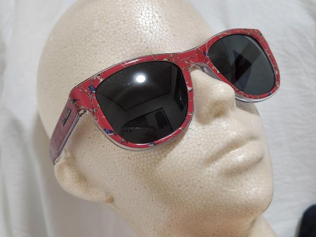 正規レア ルチェ&ガッバーナ D&G ロゴ ウェリントン ネイチャーアート mixカラーバイカラーサングラス 黒 赤 眼鏡 付属有 < ブランド  正規レア ルチェ&ガッバーナ D&G ロゴ ウェリントン ネイチャーアート mixカラーバイカラーサングラス 黒 赤 眼鏡 付属有 < ブランドの