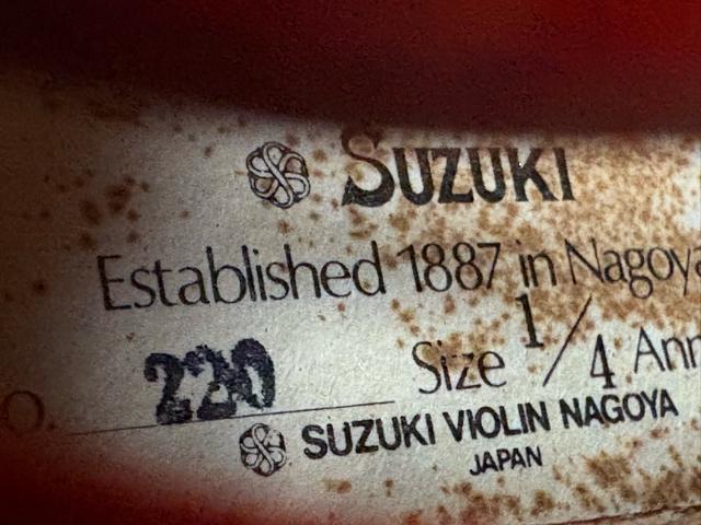 SUZUKI バイオリン No220 1/4サイズ ケース付き1921-07-1 < ホビー SUZUKI バイオリン No220 1/4サイズ ケース付き1921-07-1 < ホビーの