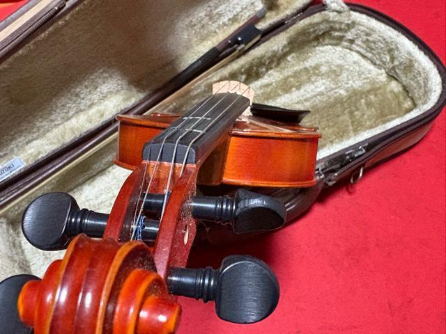 SUZUKI バイオリン No220 1/4サイズ ケース付き1921-07-1 < ホビー SUZUKI バイオリン No220 1/4サイズ ケース付き1921-07-1 < ホビーの