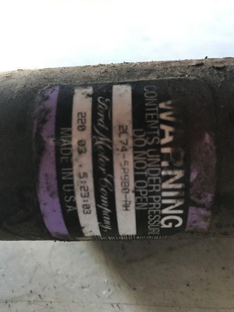 リンカーンナビゲーター03〜06エアサスリア < 自動車/バイク リンカーンナビゲーター03〜06エアサスリア < 自動車/バイク