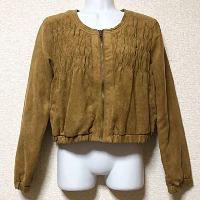 【新品】シャーリングデザインスウェード調ノーカラージャケット < 女性ファッション 【新品】シャーリングデザインスウェード調ノーカラージャケット < 女性ファッションの