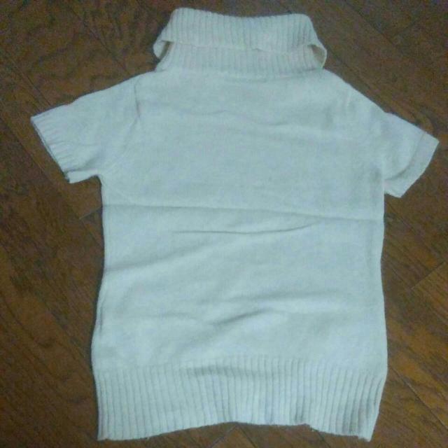 オフホワイト 半袖 ニット 美品 < 女性ファッション  オフホワイト 半袖 ニット 美品 < 女性ファッションの