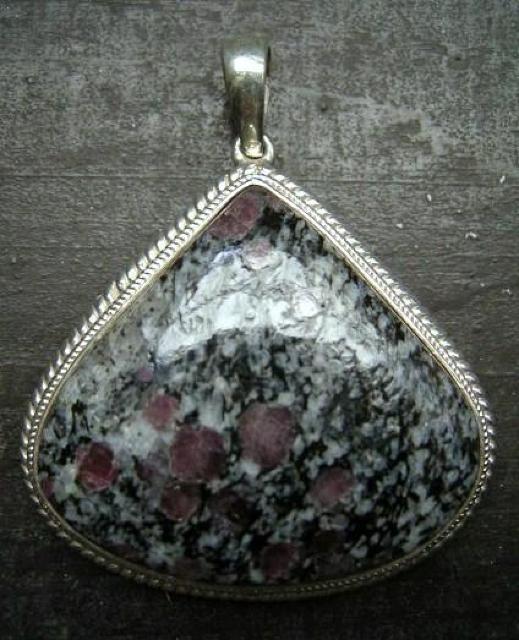 ☆即決☆スピネルイングラナイトシルバートップ 4.5センチ* < 女性アクセサリー/時計 ☆即決☆スピネルイングラナイトシルバートップ 4.5センチ* < 女性アクセサリー/時計の