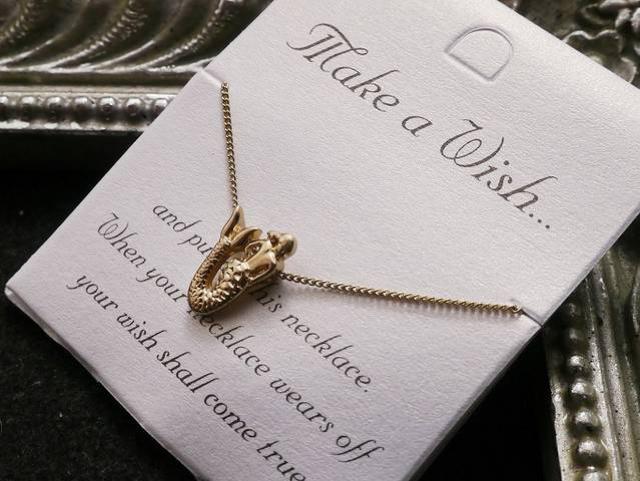新品 make a wish マーメイド人魚ネックレス 金色 < 女性アクセサリー/時計  新品 make a wish マーメイド人魚ネックレス 金色  < 女性アクセサリー/時計の