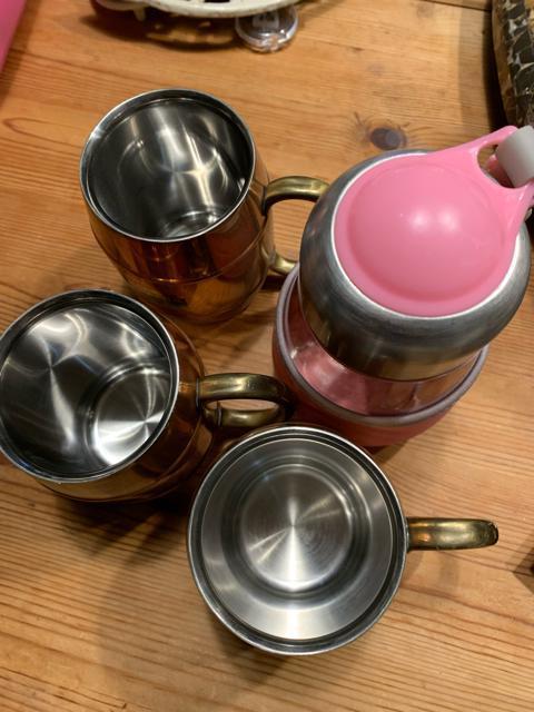 銅STAINESS 製ジヨツキ3個+ガラス製飲み物入れ送料無料 < インテリア/ライフ  銅STAINESS 製ジヨツキ3個+ガラス製飲み物入れ送料無料 < インテリア/ライフの