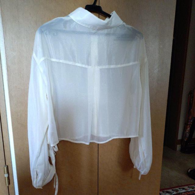 GIeeful リボン付き ラメ シアー シャツ < 女性ファッション  GIeeful リボン付き ラメ シアー シャツ < 女性ファッションの