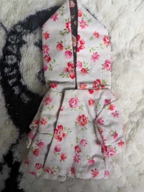 人形用トップス ハンドメイド作品 花柄 < おもちゃ 人形用トップス ハンドメイド作品 花柄 < おもちゃの