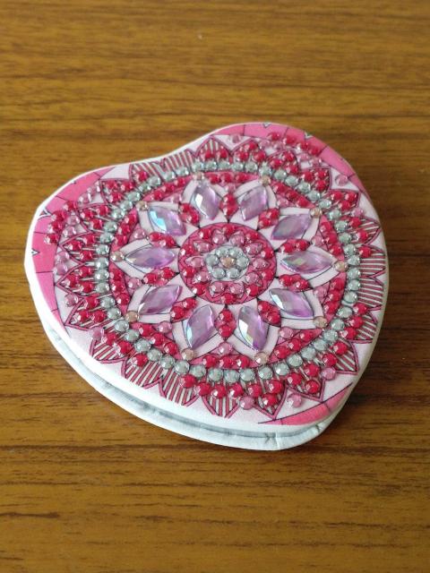 �_�C�������h�A�[�g���L���L���n�[�g�̃R���p�N�g�~���[  �� �����t�@�b�V������ 