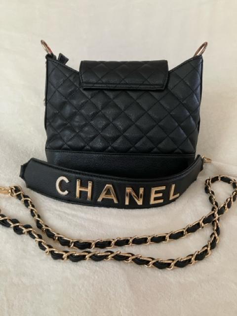 CHANEL ノベルティ ショルダーバッグ < ブランド CHANEL ノベルティ ショルダーバッグ < ブランドの