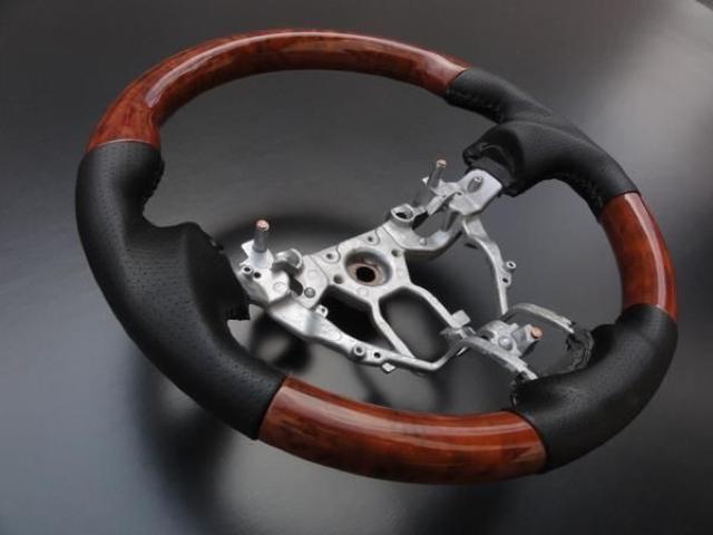 ウォルナットガングリップステアリング NV350キャラバン E26 < 自動車/バイク ウォルナットガングリップステアリング NV350キャラバン E26 < 自動車/バイク