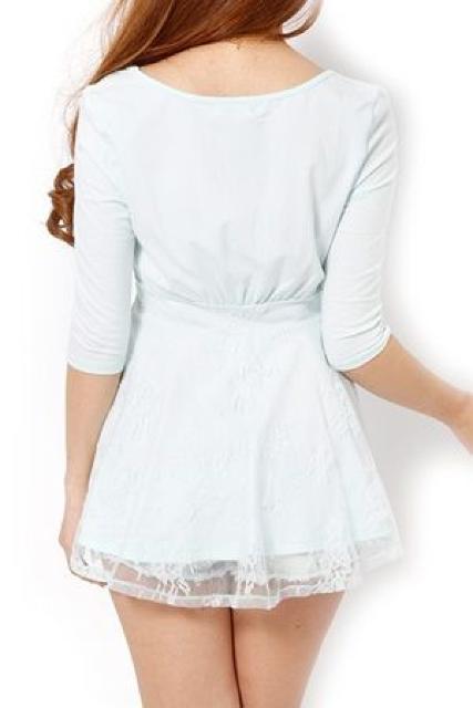 LIP SERVICE☆切り返しレース☆ペプラムトップス☆ミントグリーン☆超美品 < ブランド LIP SERVICE☆切り返しレース☆ペプラムトップス☆ミントグリーン☆超美品 < ブランドの