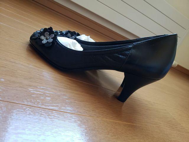 ☆新品☆Marie femme☆黒お花パンプス☆23p < 女性ファッション ☆新品☆Marie femme☆黒お花パンプス☆23p < 女性ファッションの