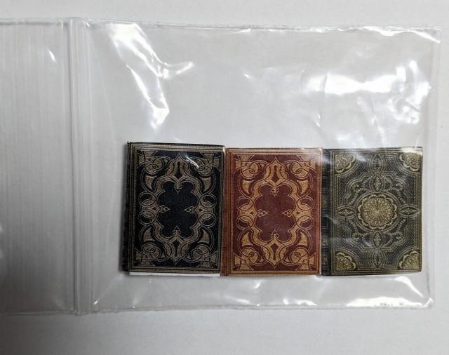 ミニチュア★魔導書@★本★ノート★色違い3種類セット★柄違いあります★ドールハウス★ハリーポッターごっこなどいかがですか(^^♪ < おもちゃ ミニチュア★魔導書@★本★ノート★色違い3種類セット★柄違いあります★ドールハウス★ハリーポッターごっこなどいかがですか(^^♪ < おもちゃの