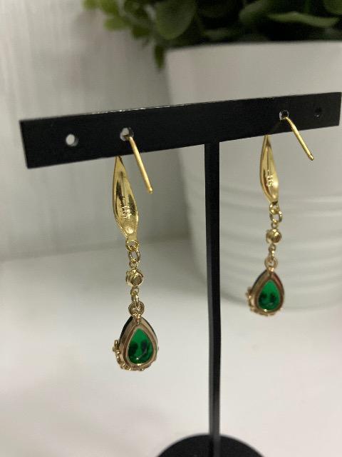 ハンドメイド しずくのチャームを使用したピアス < 女性ファッション  ハンドメイド しずくのチャームを使用したピアス < 女性ファッションの