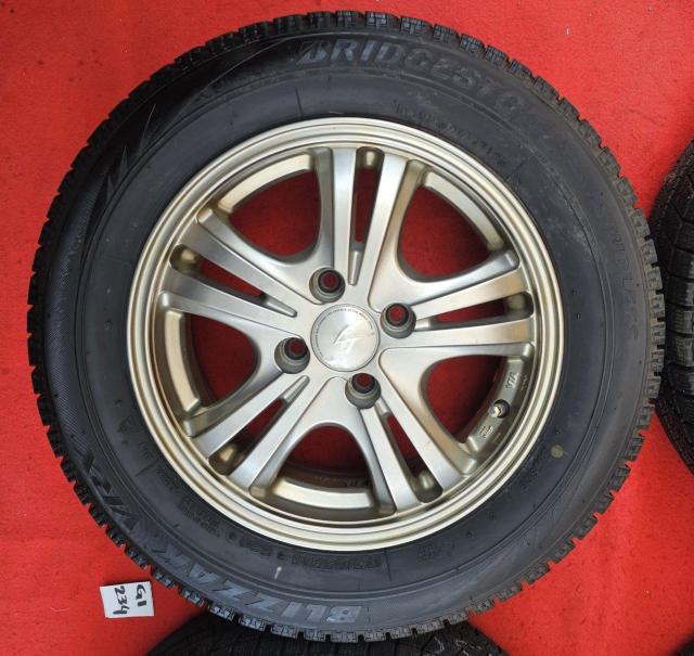 A~@STRANGER@14C`5.5j 4/100 +38 X^bh^Ct4{Zbg BLIZZAK VRX@  /oCN